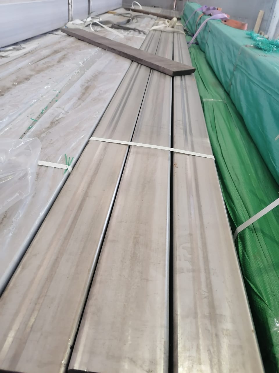 Труба 200х100х4